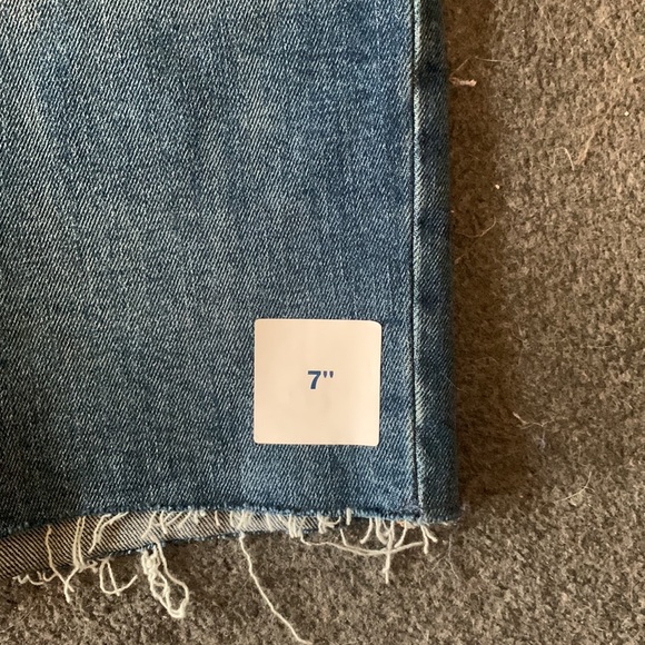 Hi-waisted shorts - Picture 3 of 6